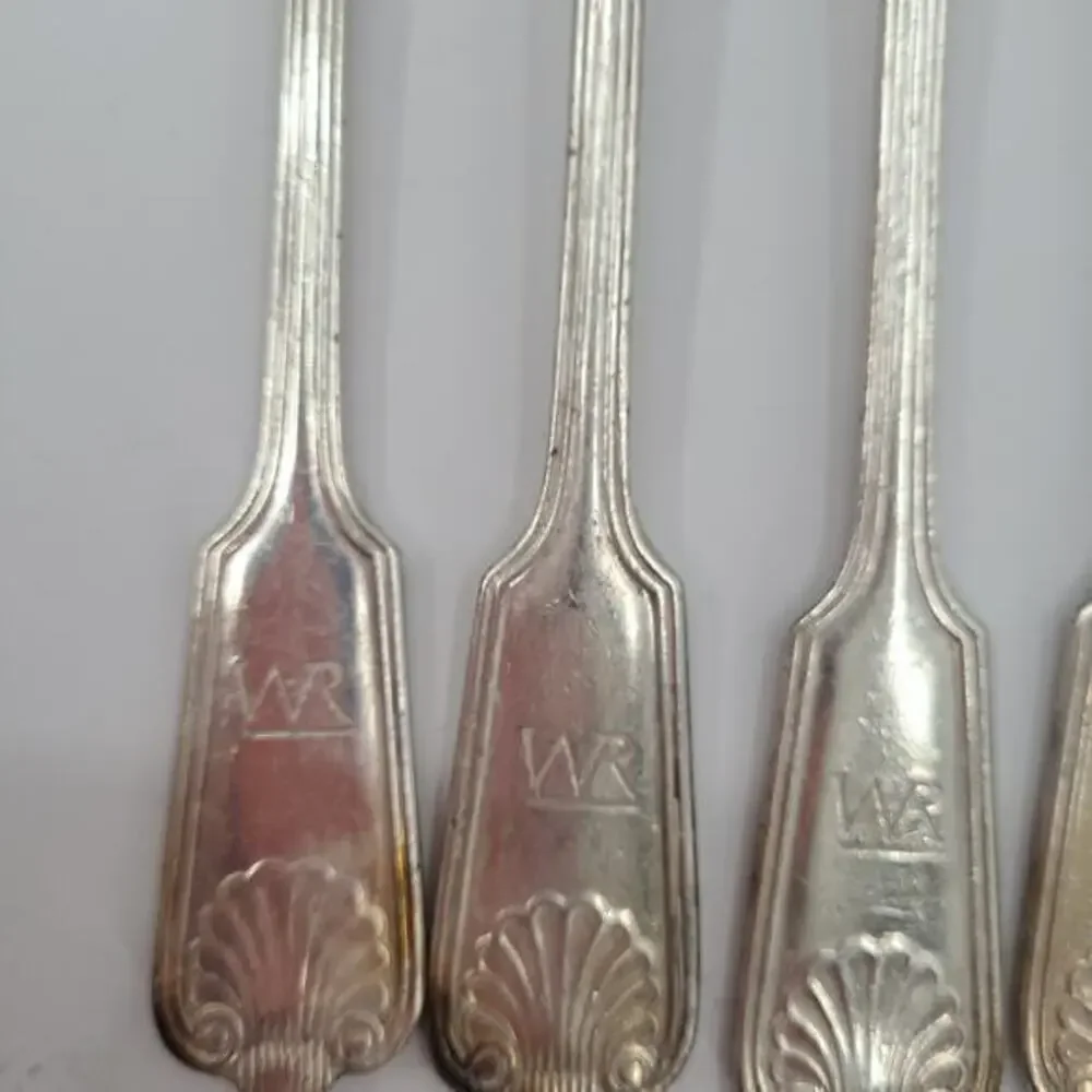 Sheffield England Antique Silver Plate Fiddle Thread and Shell 6 Dinner Fork 2-2